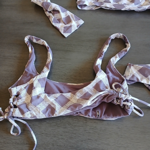 Raoswns rple Plaid Bikini Set Retails For $200 - Picture 5 of 7